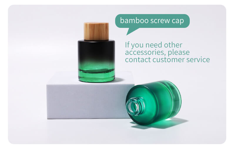 Botella de vidrio personalizada lista para la venta con tapa de rosca de bambú