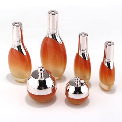 Set de frascos y frascos de vidrio de lujo para el cuidado de la piel cosmética