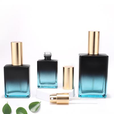 botella de vidrio de perfume cuadrada de lujo
