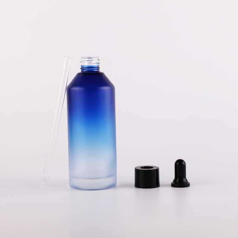 Essential oil spray bottle can be customized