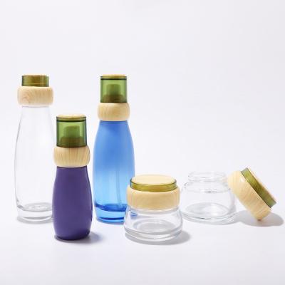 wood grain pattern lid glass bottle set