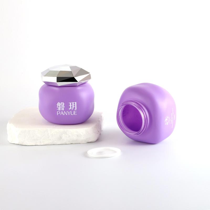 round glass jar for skin care packaging