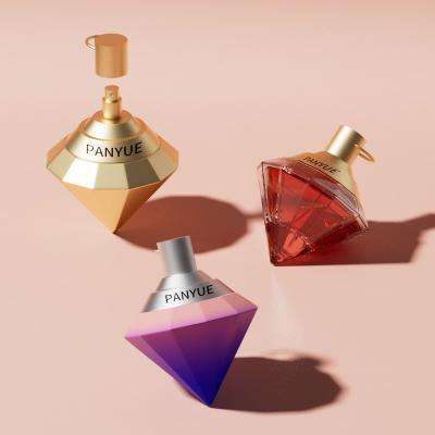 Frasco de perfume de vidrio con forma de diamante